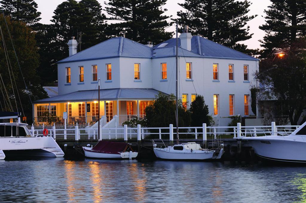 Oscars Waterfront Boutique Hotel Port Fairy Bagian luar foto